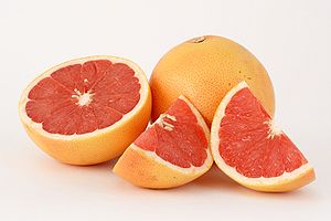 300px-Citrus_paradisi_(Grapefruit,_pink)
